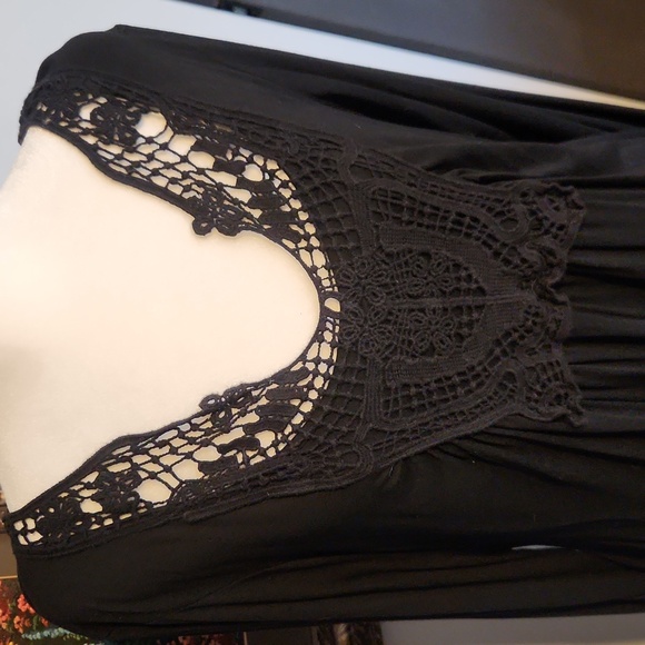 Top - Picture 2 of 7